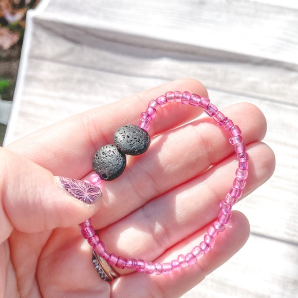 Essential oil diffuser bracelet - Picture 2 of 2